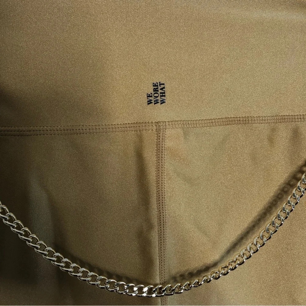 NWT WeWoreWhat Gold Chain Bike Shorts Medium - Picture 7 of 9
